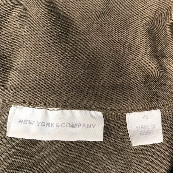 Women’s Blouse NEW YORK AND COMPANY - Picture 4 of 7